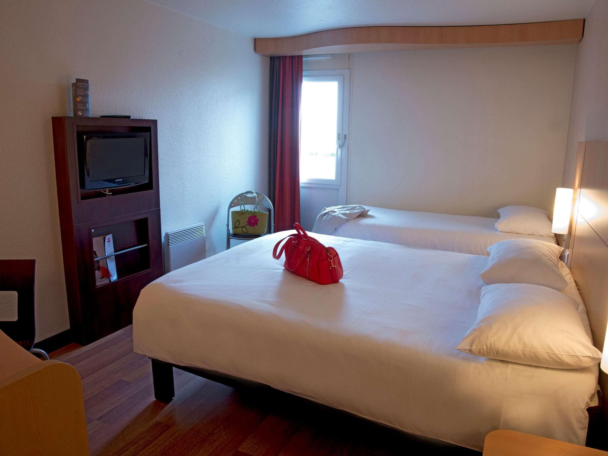 Готель Ibis Rennes Beaulieu Сесон-Севіньє Екстер'єр фото