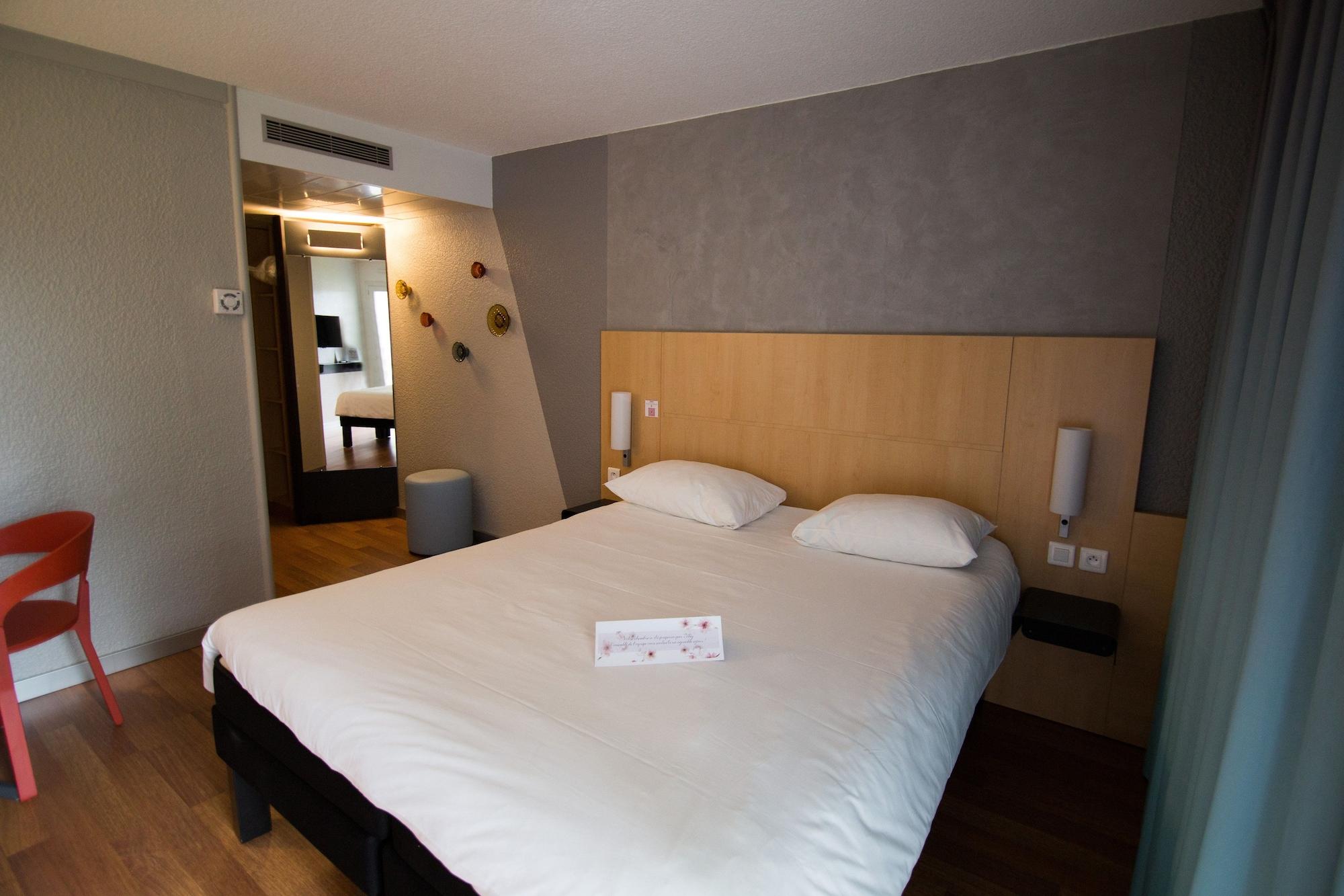 Готель Ibis Rennes Beaulieu Сесон-Севіньє Екстер'єр фото