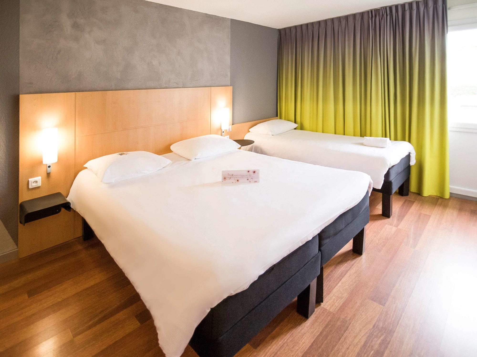 Готель Ibis Rennes Beaulieu Сесон-Севіньє Екстер'єр фото
