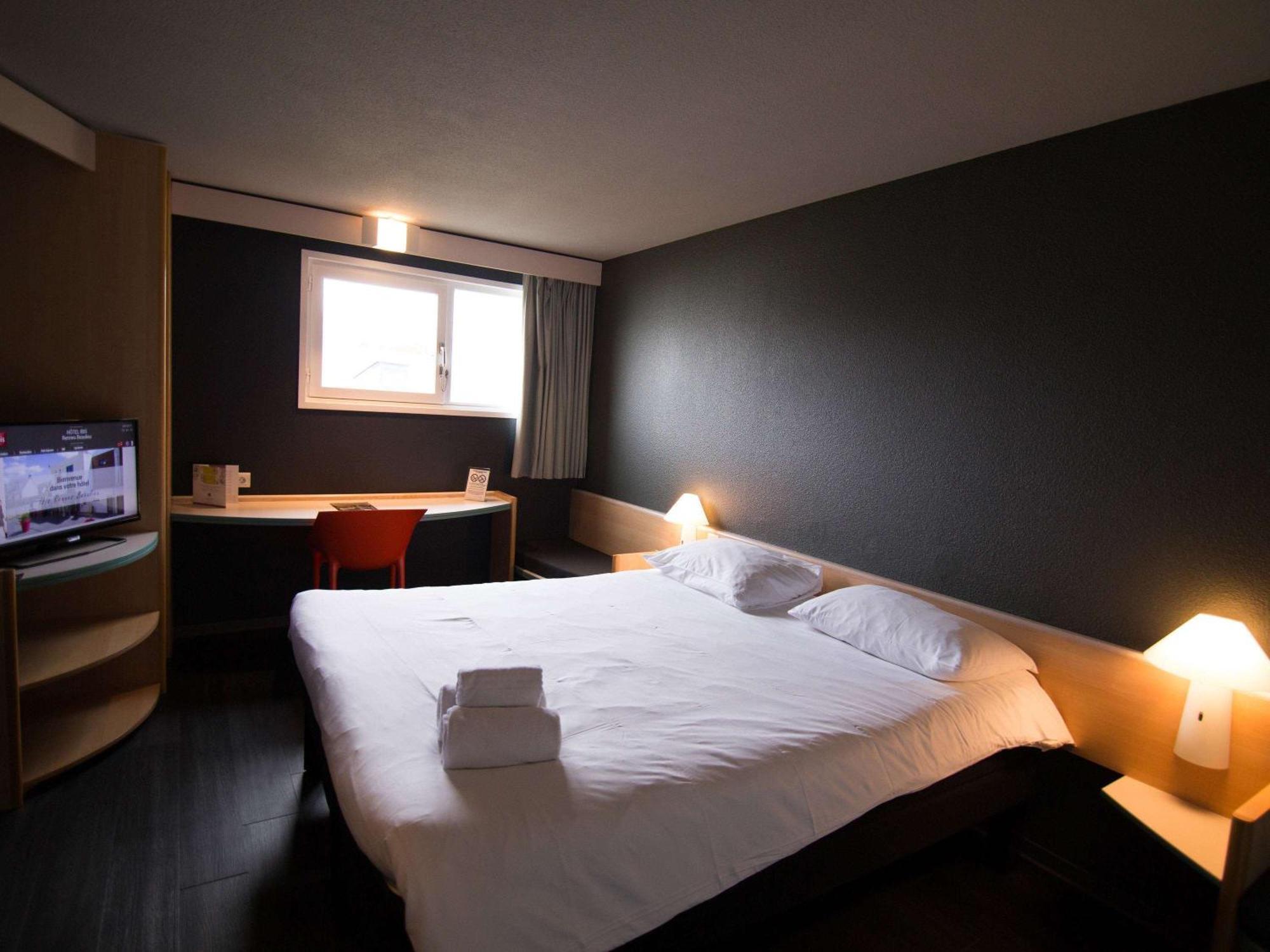 Готель Ibis Rennes Beaulieu Сесон-Севіньє Екстер'єр фото