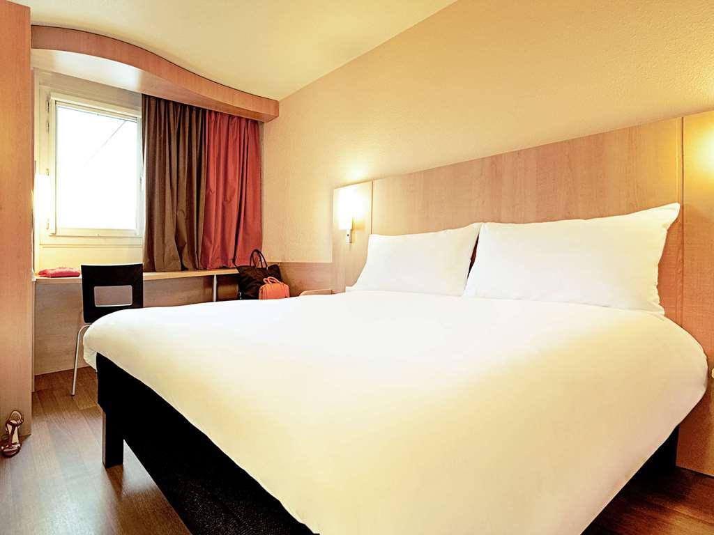 Готель Ibis Rennes Beaulieu Сесон-Севіньє Номер фото