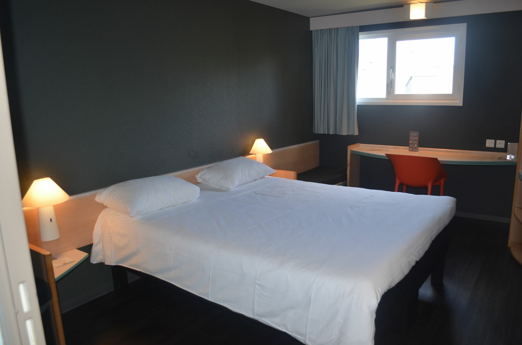 Готель Ibis Rennes Beaulieu Сесон-Севіньє Екстер'єр фото