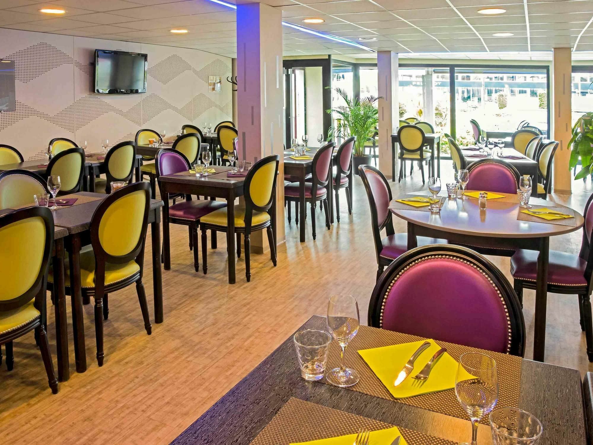 Готель Ibis Rennes Beaulieu Сесон-Севіньє Екстер'єр фото
